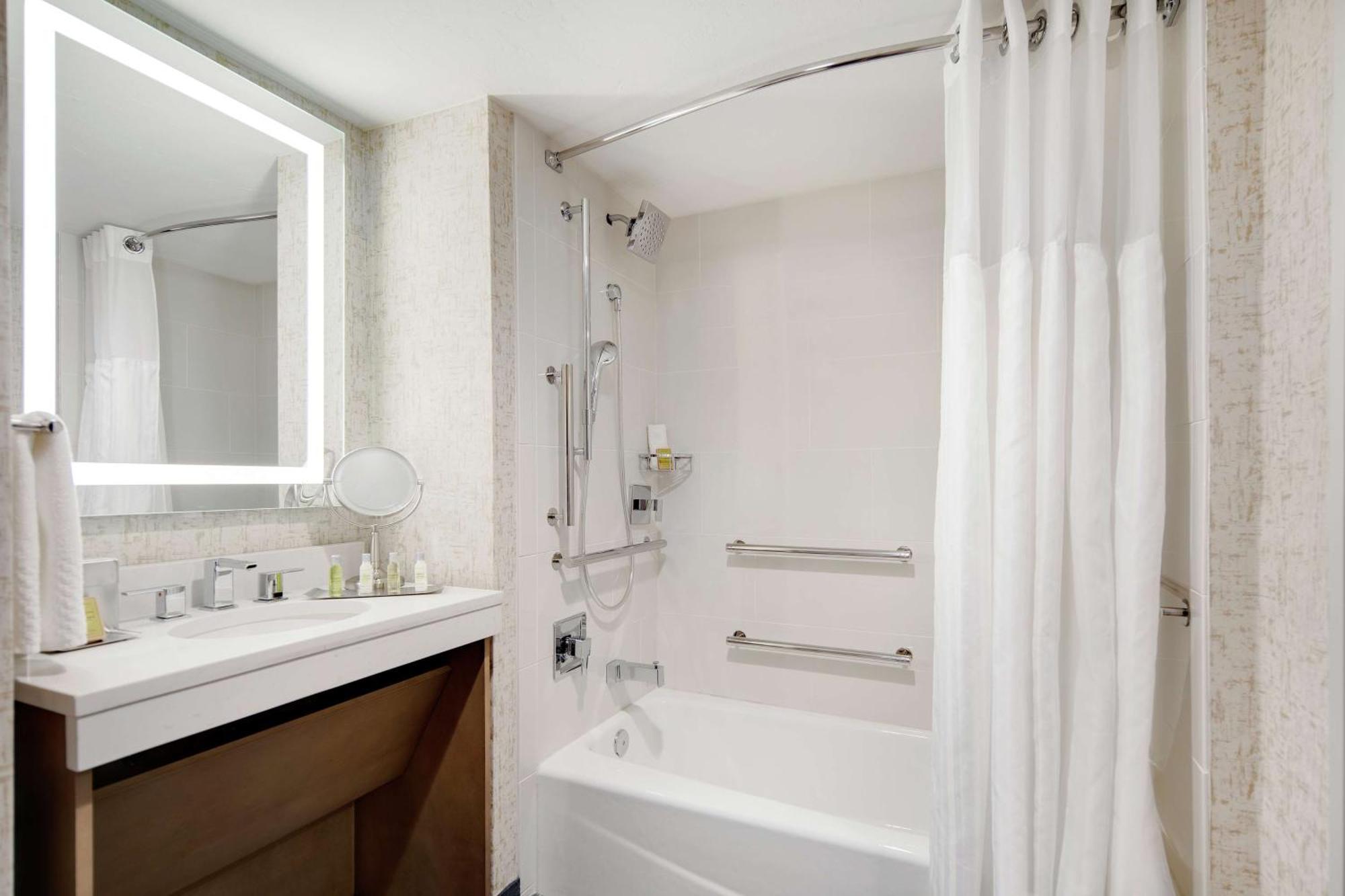 Highline - A Doubletree By Hilton Resort 4*